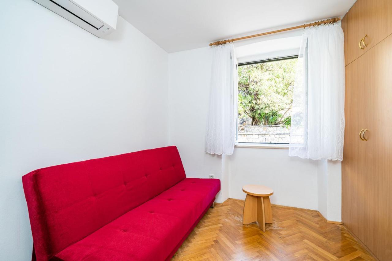 Central Apartment With Terrace Dubrovnik Eksteriør billede