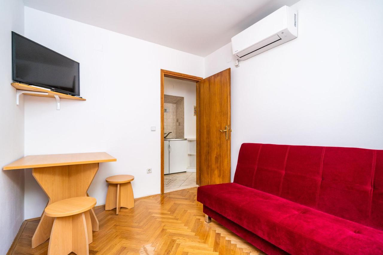 Central Apartment With Terrace Dubrovnik Eksteriør billede